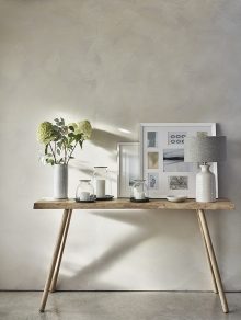 Chris Everard shoots SS19 collection for The White Company